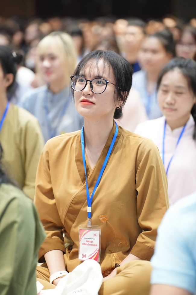 Khoá tu “Sinh viên hướng về Phật pháp” – Pháp thoại “Yêu đời đi nhé” – Đại đức Giác Minh Luật