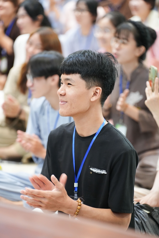 Khoá tu “Sinh viên hướng về Phật pháp” – Pháp thoại “Yêu đời đi nhé” – Đại đức Giác Minh Luật