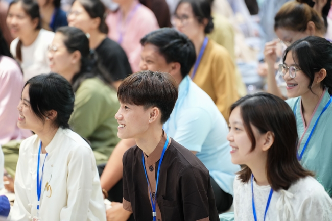 Khoá tu “Sinh viên hướng về Phật pháp” – Pháp thoại “Yêu đời đi nhé” – Đại đức Giác Minh Luật