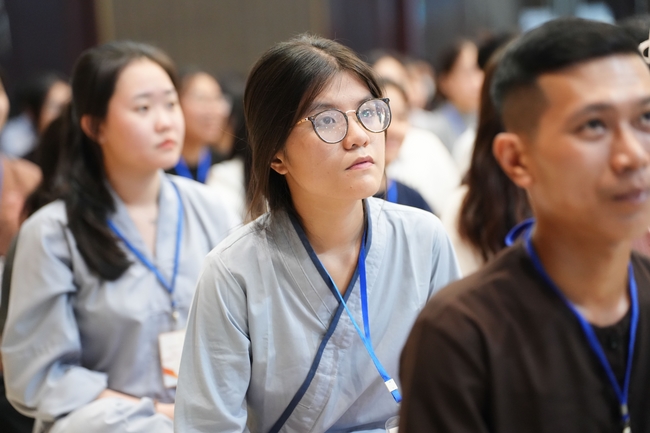 Khoá tu “Sinh viên hướng về Phật pháp” – Pháp thoại “Yêu đời đi nhé” – Đại đức Giác Minh Luật