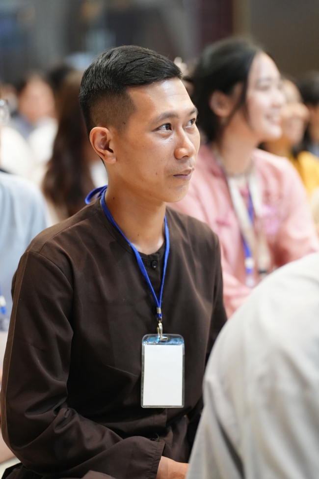 Khoá tu “Sinh viên hướng về Phật pháp” – Pháp thoại “Yêu đời đi nhé” – Đại đức Giác Minh Luật