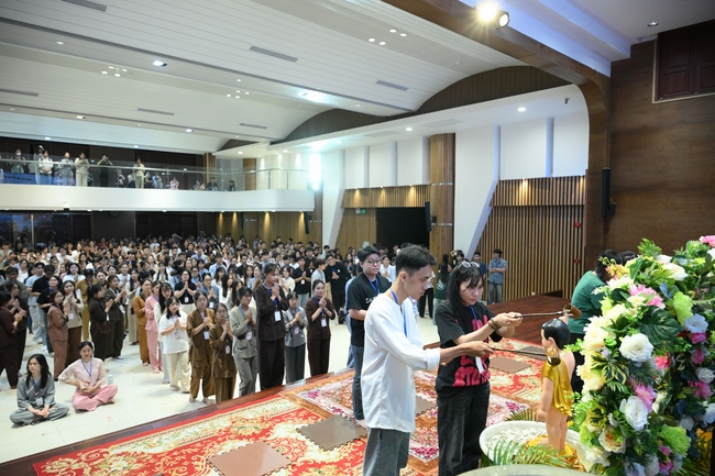 Hội Sinh Viên: Lễ Mộc dục mùa Phật đản PL.2659 – DL.2025