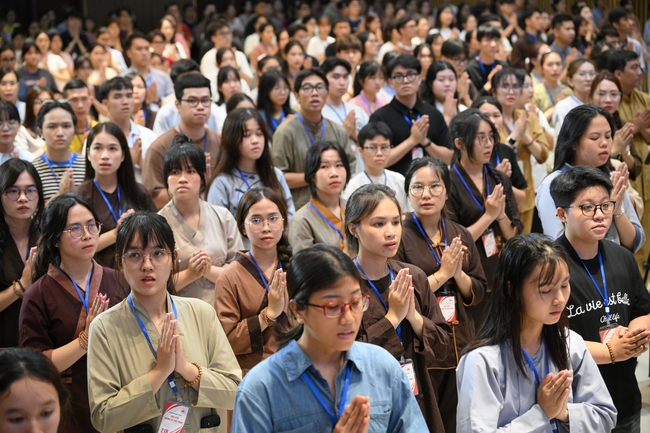 Hội Sinh Viên: Lễ Mộc dục mùa Phật đản PL.2659 – DL.2025