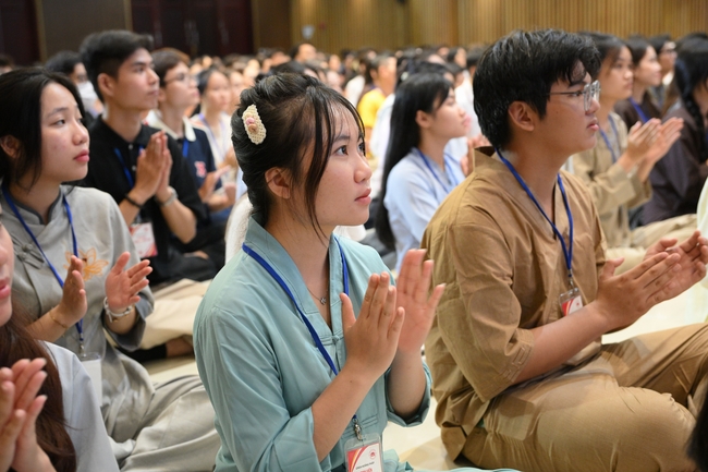 Hội Sinh Viên: Lễ Mộc dục mùa Phật đản PL.2659 – DL.2025