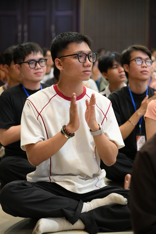 Hội Sinh Viên: Lễ Mộc dục mùa Phật đản PL.2659 – DL.2025