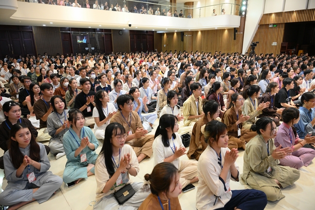 Hội Sinh Viên: Lễ Mộc dục mùa Phật đản PL.2659 – DL.2025