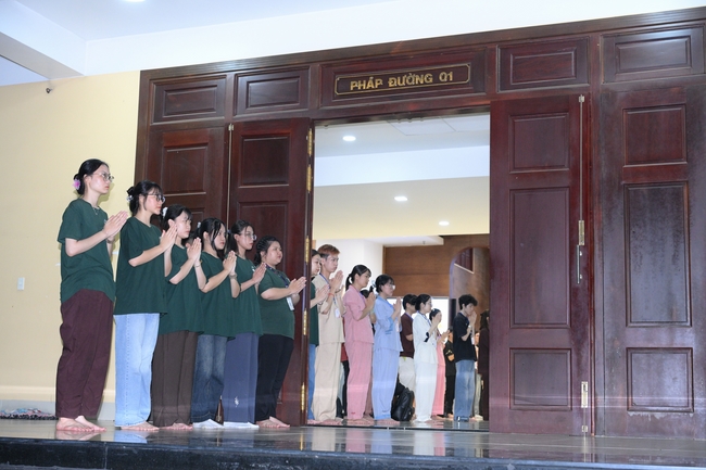 Hội Sinh Viên: Lễ Mộc dục mùa Phật đản PL.2659 – DL.2025