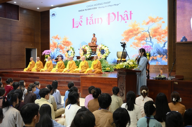 Hội Sinh Viên: Lễ Mộc dục mùa Phật đản PL.2659 – DL.2025