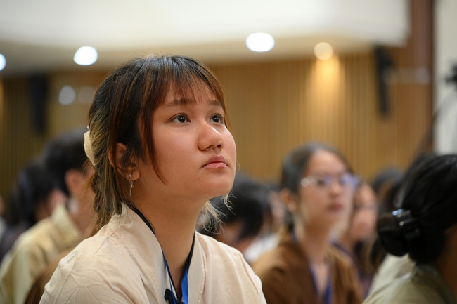 Hội Sinh Viên: Lễ Mộc dục mùa Phật đản PL.2659 – DL.2025