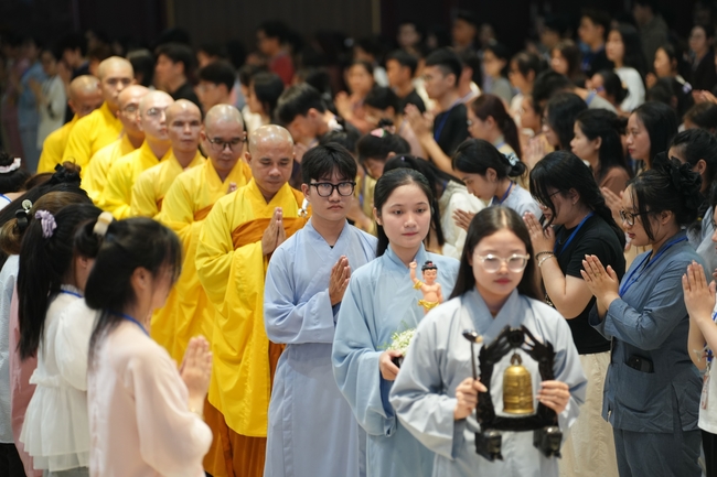 Hội Sinh Viên: Lễ Mộc dục mùa Phật đản PL.2659 – DL.2025