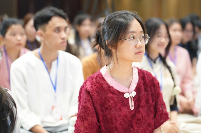 Hội Sinh Viên: Lễ Mộc dục mùa Phật đản PL.2659 – DL.2025