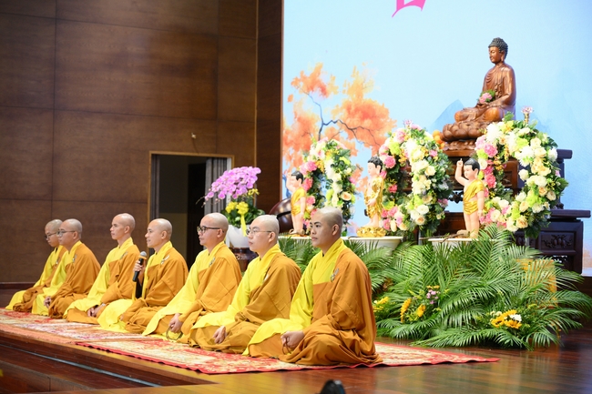 Hội Sinh Viên: Lễ Mộc dục mùa Phật đản PL.2659 – DL.2025