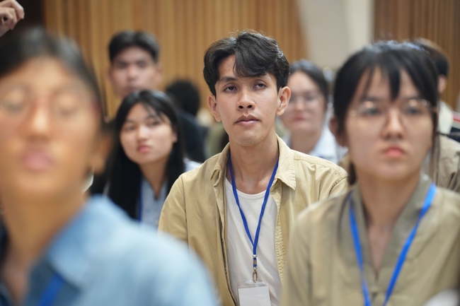 Hội Sinh Viên: Lễ Mộc dục mùa Phật đản PL.2659 – DL.2025