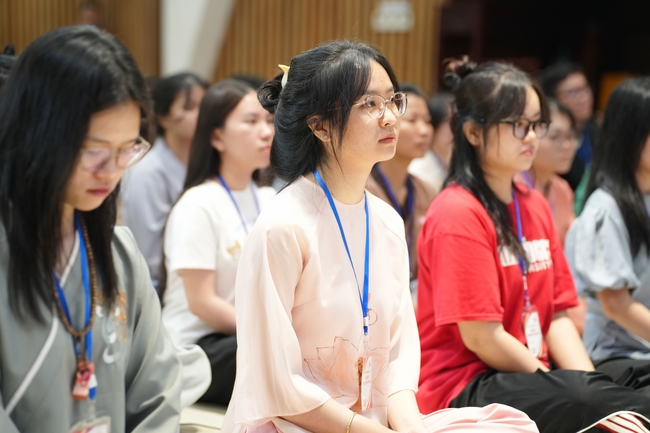 Hội Sinh Viên: Lễ Mộc dục mùa Phật đản PL.2659 – DL.2025