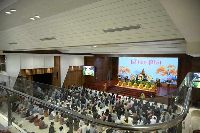 Hội Sinh Viên: Lễ Mộc dục mùa Phật đản PL.2659 – DL.2025