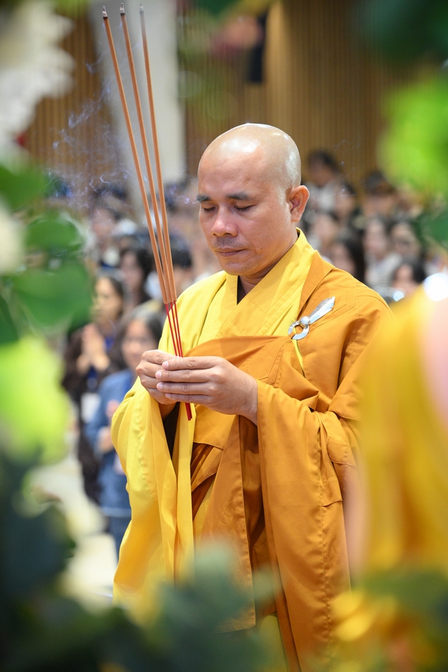 Hội Sinh Viên: Lễ Mộc dục mùa Phật đản PL.2659 – DL.2025