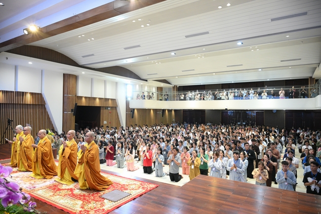 Hội Sinh Viên: Lễ Mộc dục mùa Phật đản PL.2659 – DL.2025