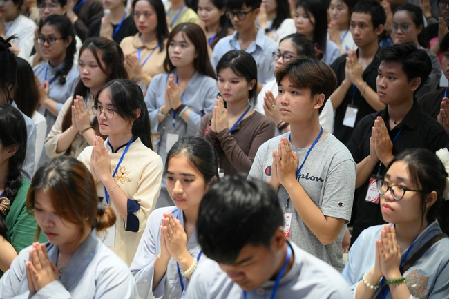 Hội Sinh Viên: Lễ Mộc dục mùa Phật đản PL.2659 – DL.2025