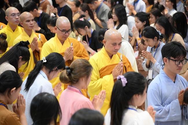 Hội Sinh Viên: Lễ Mộc dục mùa Phật đản PL.2659 – DL.2025