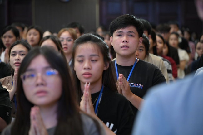 Hội Sinh Viên: Lễ Mộc dục mùa Phật đản PL.2659 – DL.2025