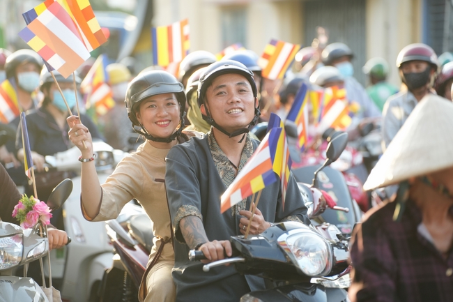 Diễu hành xe hoa kính mừng Phật đản PL.2659 – Dl.2025