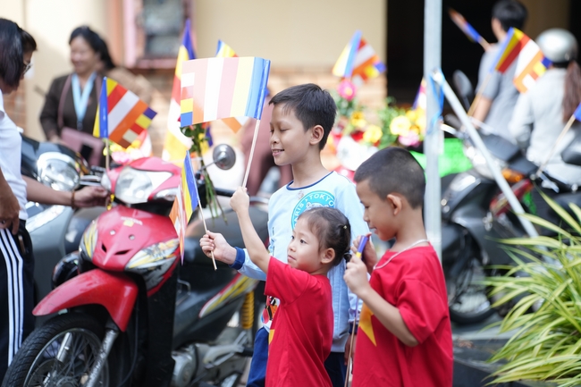 Diễu hành xe hoa kính mừng Phật đản PL.2659 – Dl.2025