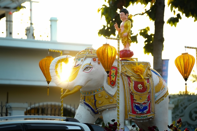 Diễu hành xe hoa kính mừng Phật đản PL.2659 – Dl.2025