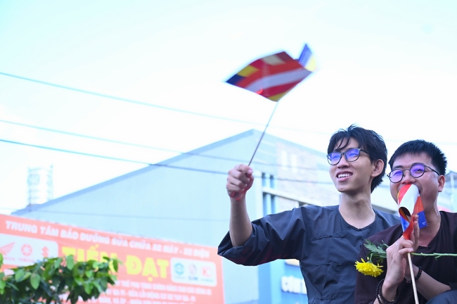 Diễu hành xe hoa kính mừng Phật đản PL.2659 – Dl.2025