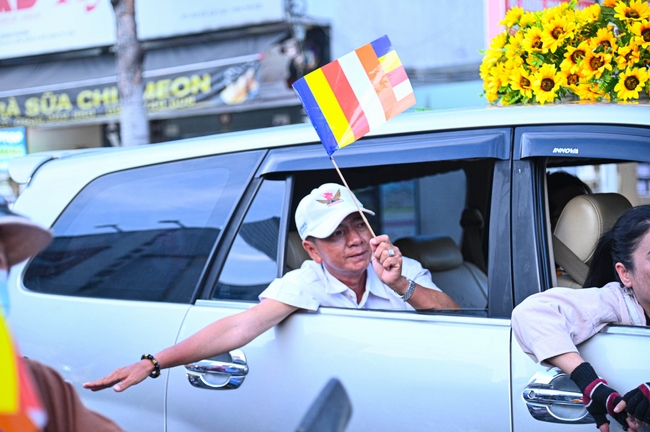 Diễu hành xe hoa kính mừng Phật đản PL.2659 – Dl.2025