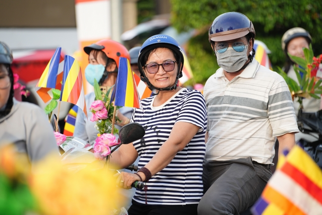 Diễu hành xe hoa kính mừng Phật đản PL.2659 – Dl.2025