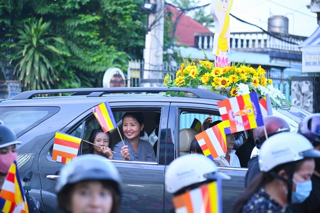 Diễu hành xe hoa kính mừng Phật đản PL.2659 – Dl.2025