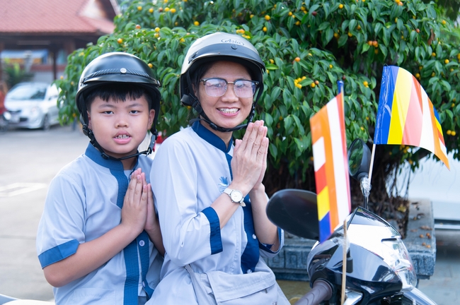 Diễu hành xe hoa kính mừng Phật đản PL.2659 – Dl.2025