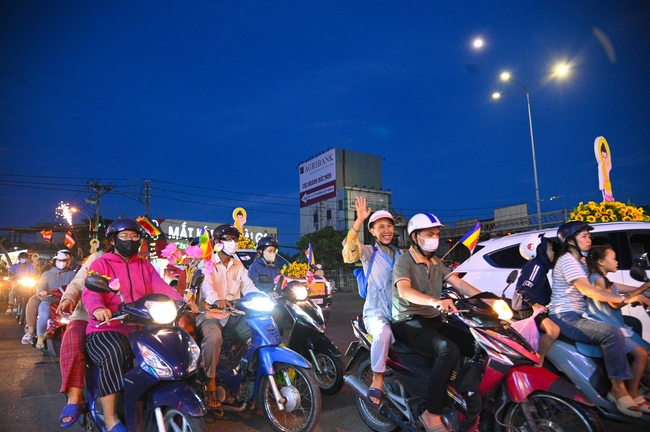 Diễu hành xe hoa kính mừng Phật đản PL.2659 – Dl.2025