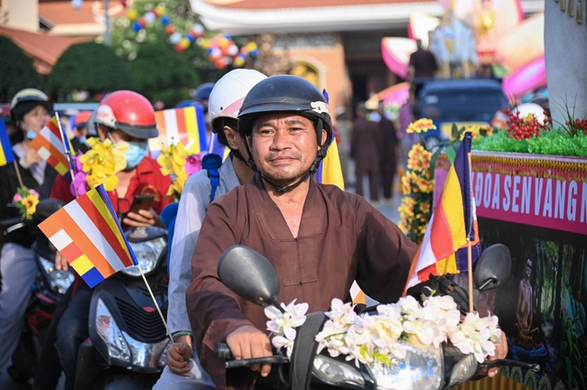 Diễu hành xe hoa kính mừng Phật đản PL.2659 – Dl.2025