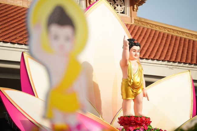 Diễu hành xe hoa kính mừng Phật đản PL.2659 – Dl.2025