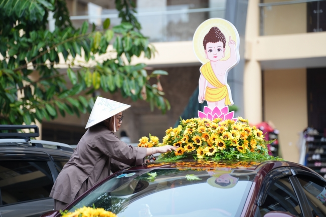 Diễu hành xe hoa kính mừng Phật đản PL.2659 – Dl.2025