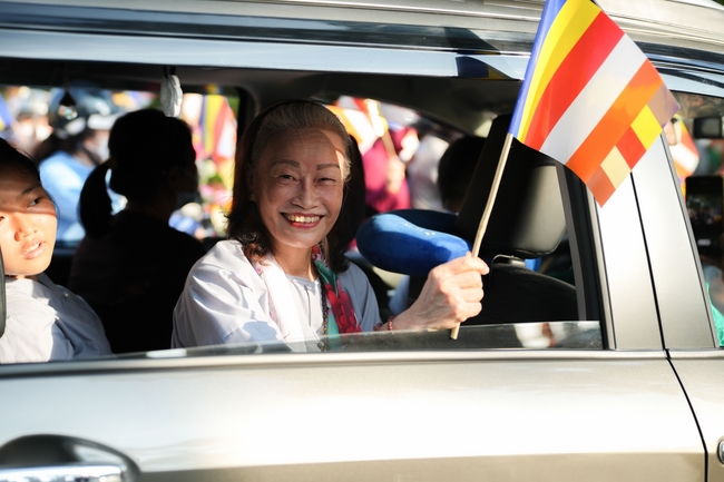 Diễu hành xe hoa kính mừng Phật đản PL.2659 – Dl.2025