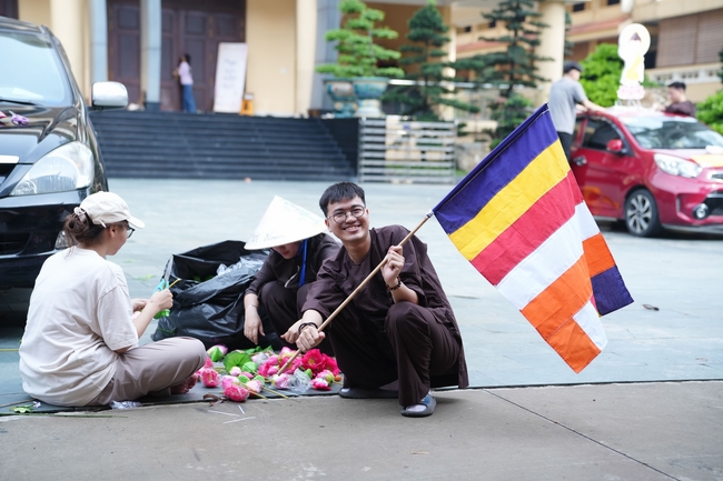 Diễu hành xe hoa kính mừng Phật đản PL.2659 – Dl.2025