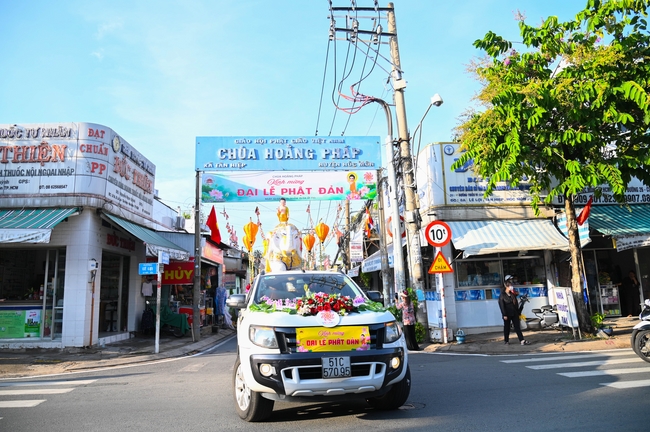 Diễu hành xe hoa kính mừng Phật đản PL.2659 – Dl.2025