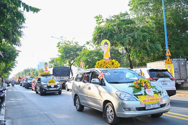 Diễu hành xe hoa kính mừng Phật đản PL.2659 – Dl.2025