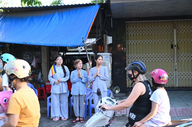 Diễu hành xe hoa kính mừng Phật đản PL.2659 – Dl.2025