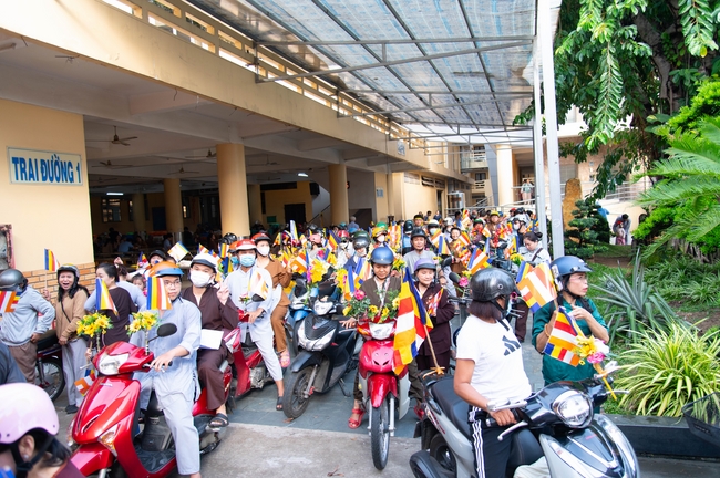 Diễu hành xe hoa kính mừng Phật đản PL.2659 – Dl.2025