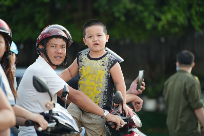 Diễu hành xe hoa kính mừng Phật đản PL.2659 – Dl.2025