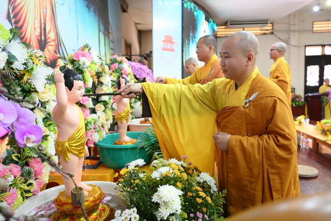 Khoá tu thiếu nhi “Em về bên Phật” lần thứ 64