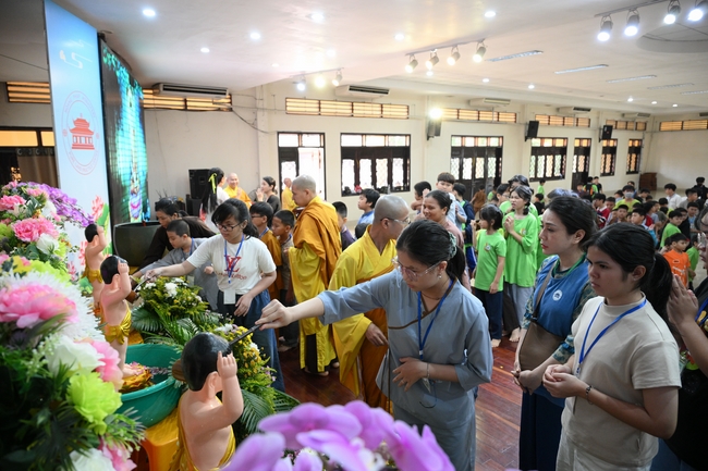 Khoá tu thiếu nhi “Em về bên Phật” lần thứ 64