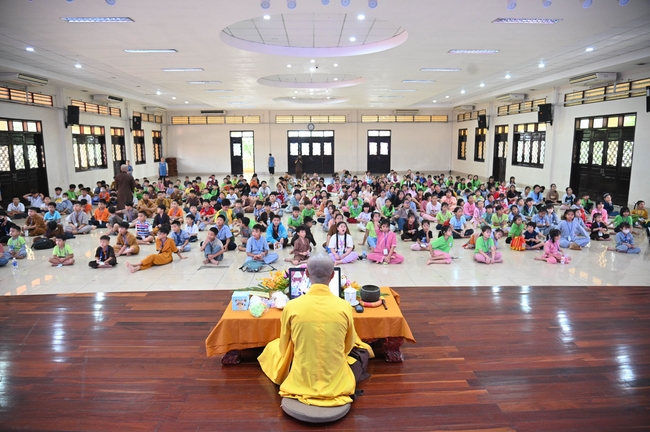 Khoá tu thiếu nhi “Em về bên Phật” lần thứ 64