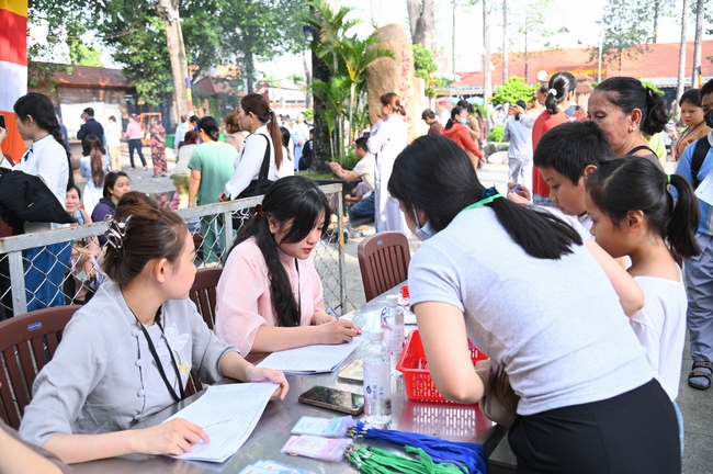 Khoá tu thiếu nhi “Em về bên Phật” lần thứ 64