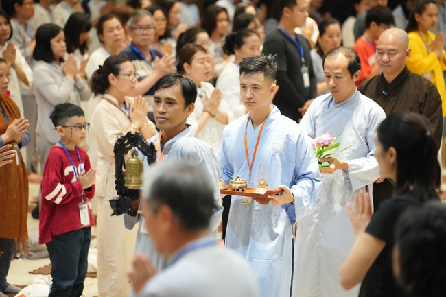 Khóa tu một ngày sống thiền “Sự nhiệm màu của hơi thở” cùng thầy Pháp Nhật