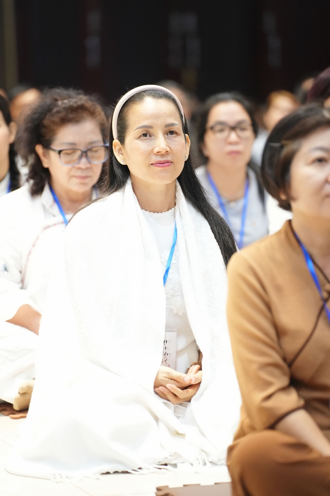 Khóa tu một ngày sống thiền “Sự nhiệm màu của hơi thở” cùng thầy Pháp Nhật