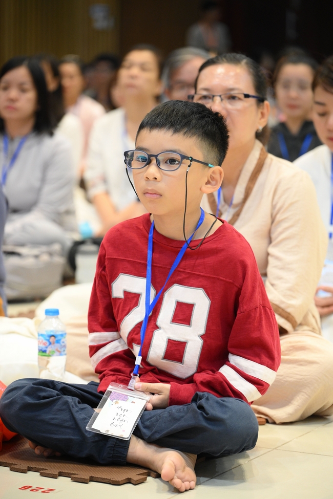 Khóa tu một ngày sống thiền “Sự nhiệm màu của hơi thở” cùng thầy Pháp Nhật